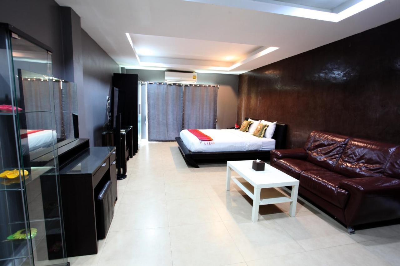 Del Mar Rooms Pattaya Buitenkant foto