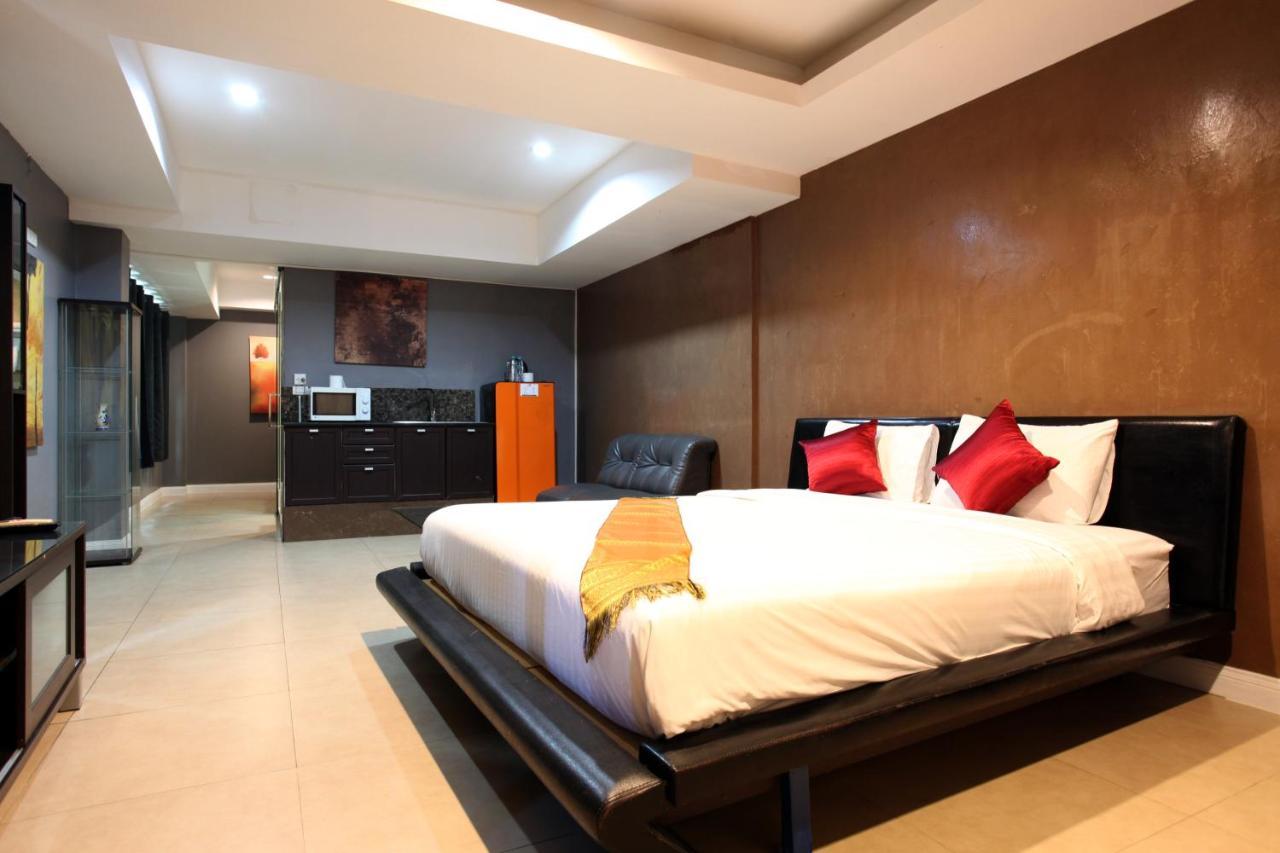 Del Mar Rooms Pattaya Buitenkant foto